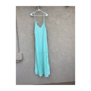 Never Worn Line & Dot Muse Pleat Maxi